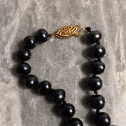 Tuxedo Park Junk Shop Tahitian Circle-Baroque Pearl Necklace