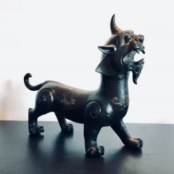 Tuxedo Park Junk Shop Sales Shop 41 Tuxedo Park Junk Shop Objets Chinese Qilin In Bronze