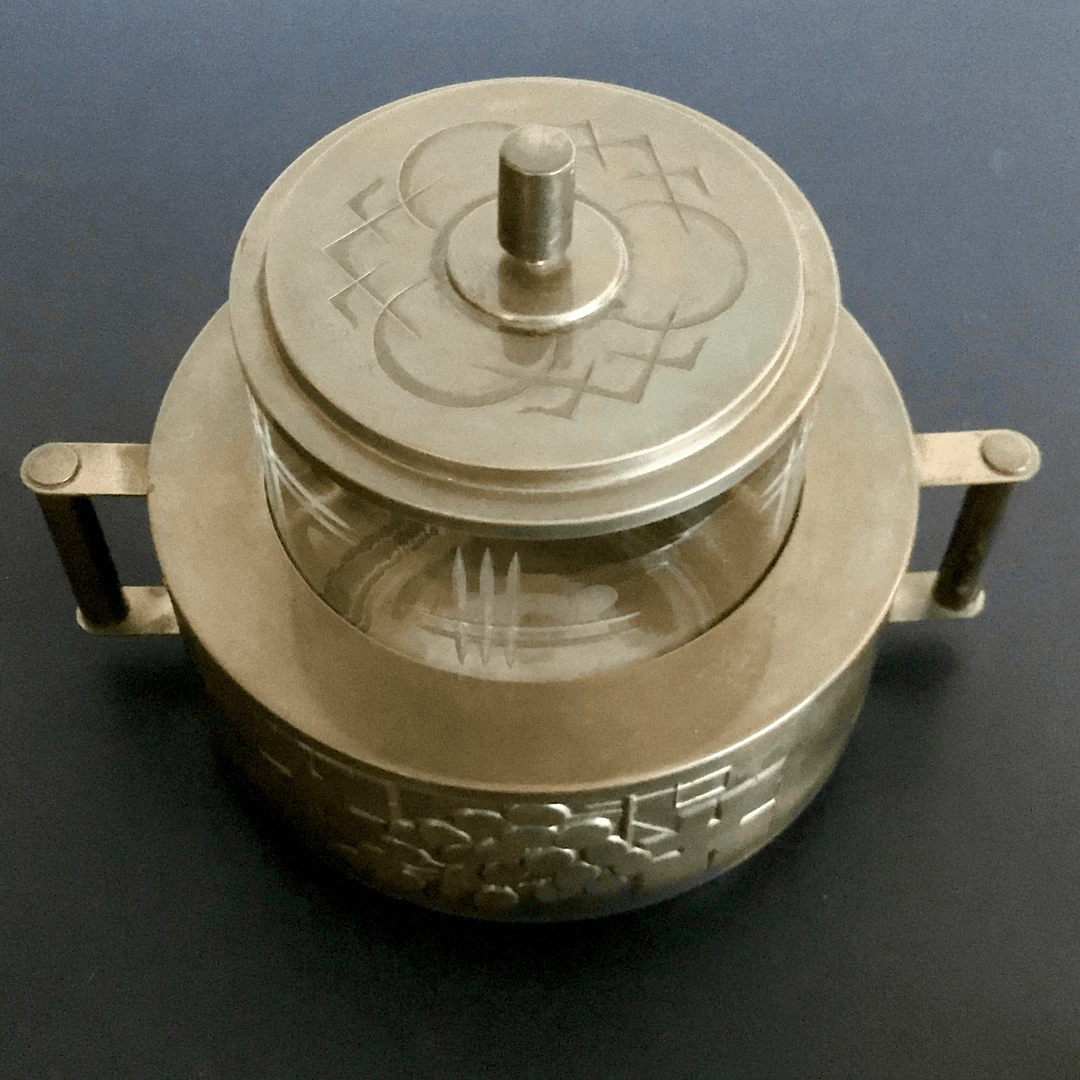 Tuxedo Park Junk Shop Ignatius Taschner Jugendstil Brass Repoussé Server New Arrivals 2 Tuxedo Park Junk Shop Ignatius Taschner Jugendstil Brass Repoussé Server New Arrivals