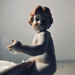 Tuxedo Park Junk Shop Von Schierholz Handmalerei Putti Dish New Arrivals