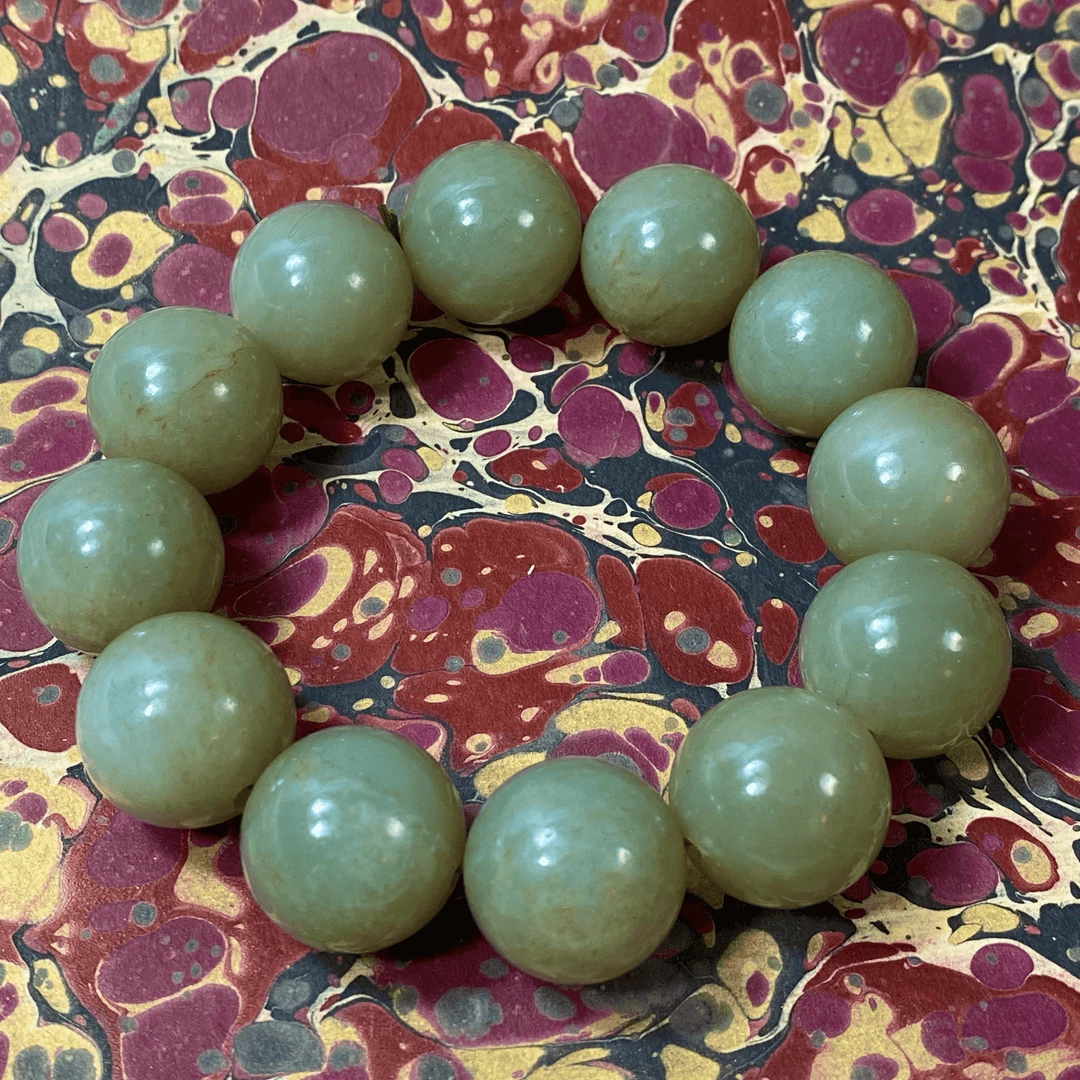 Tuxedo Park Junk Shop New Arrivals Hetian Jade Perle Bracelet 1 Tuxedo Park Junk Shop New Arrivals Hetian Jade Perle Bracelet