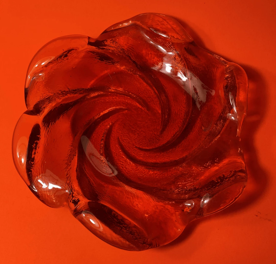 Tuxedo Park Junk Shop Mid Century Art Glass Ashtray 3 Tuxedo Park Junk Shop Mid Century Art Glass Ashtray