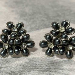 Tuxedo Park Junk Shop Grey Bouquet Rhinestone Earrings New Arrivals
