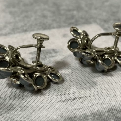 Tuxedo Park Junk Shop Grey Bouquet Rhinestone Earrings New Arrivals